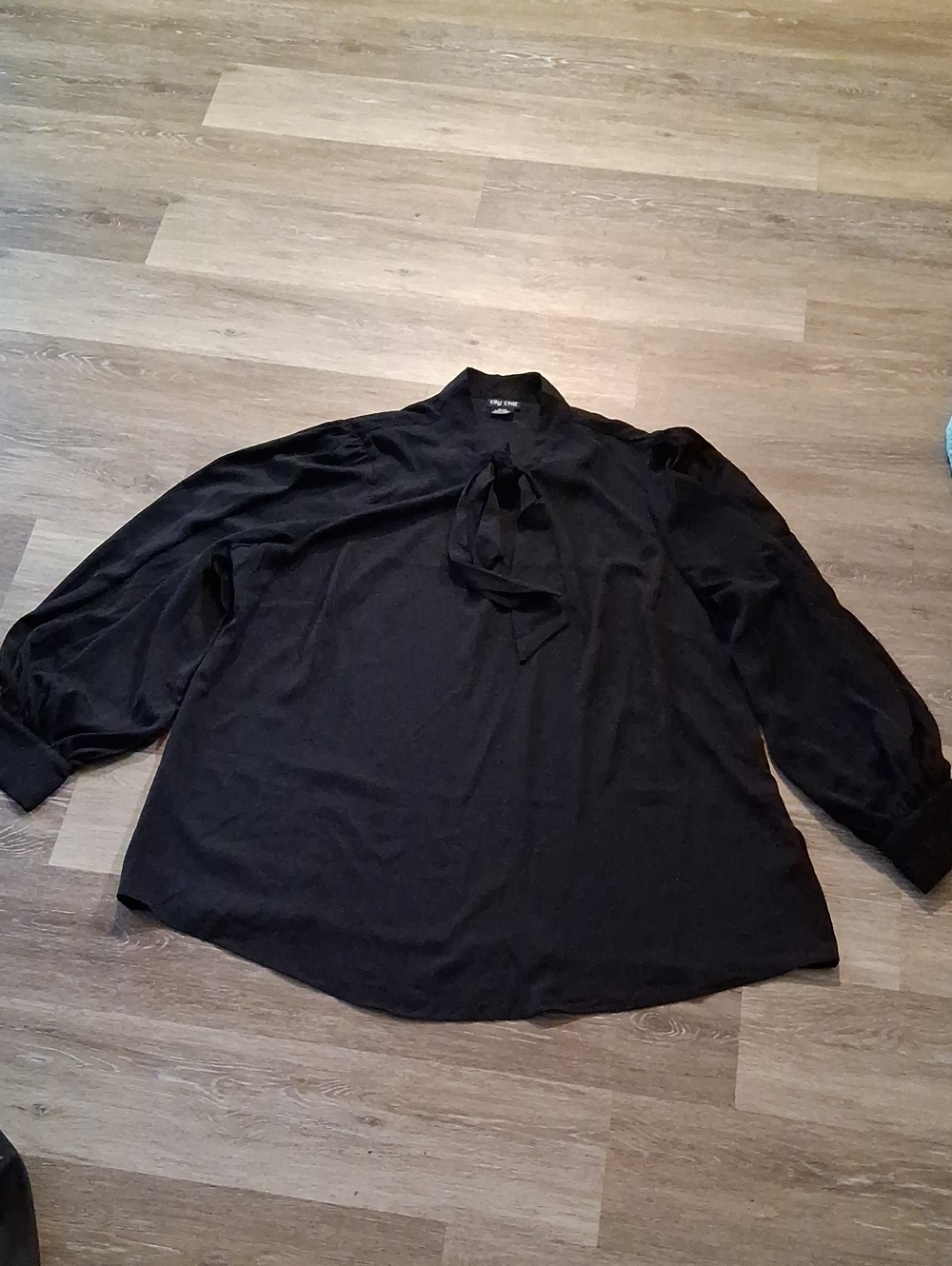 Black Men's Long-Sleeve Tie-Neck Shirt
